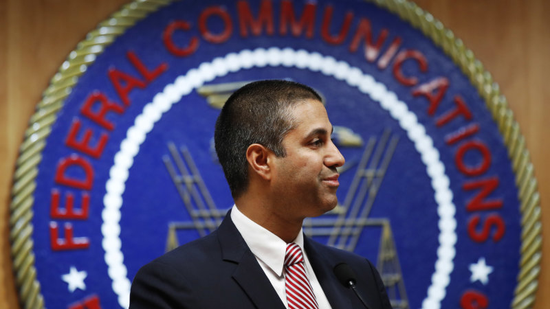 FCC delays review of spectrum assigned to vehicle communication