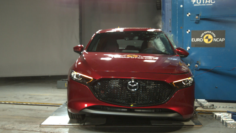 Mazda3 receives top marks among five-star Euro NCAP crash tests