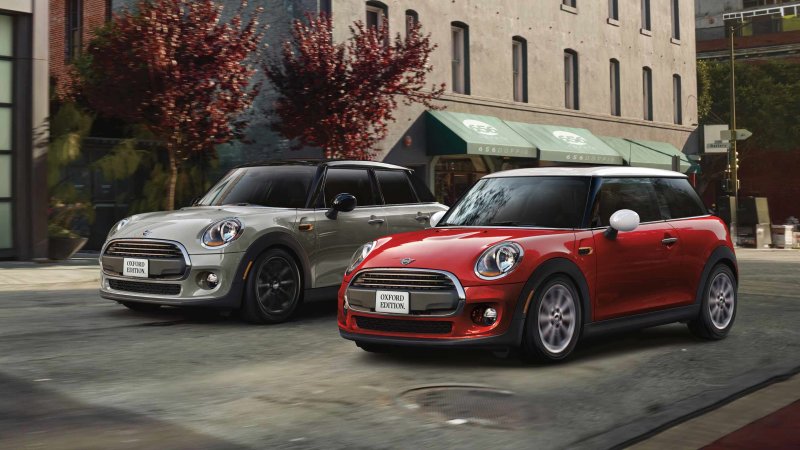 Mini USA puts temporary halt to models with manual transmissions